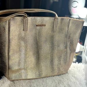 Vince Camuto Tote bag champagne color NWT